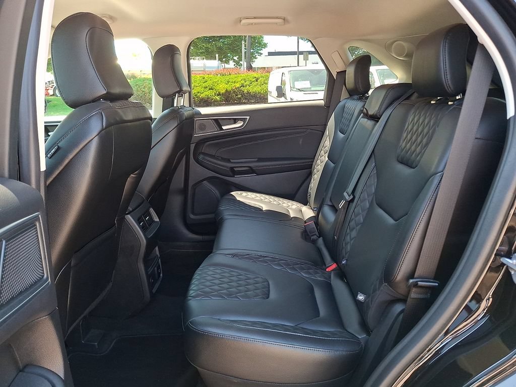 Certified 2024 Ford Edge Titanium AWD/4WD image 13