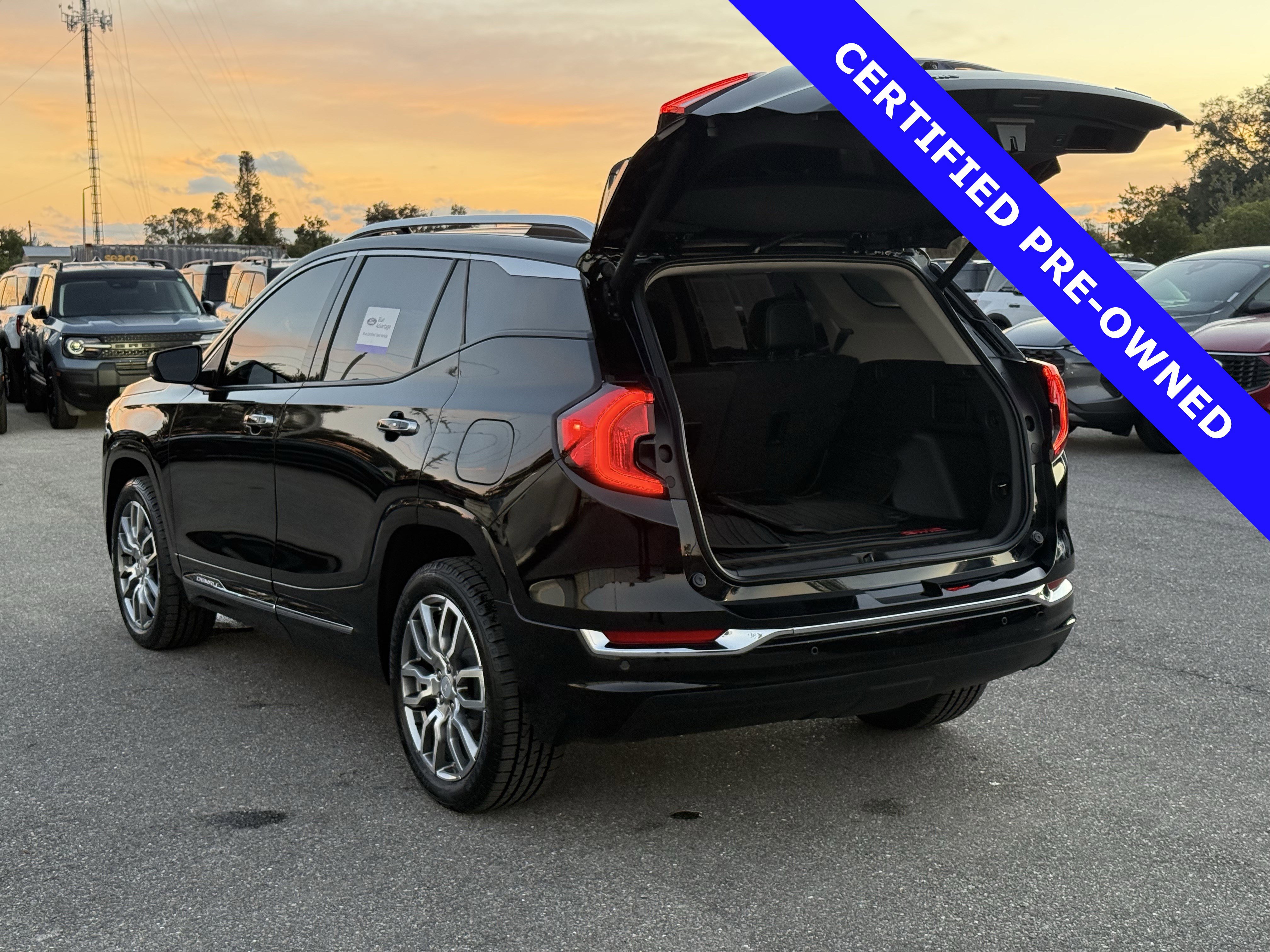 Used 2023 GMC Terrain Denali image 13