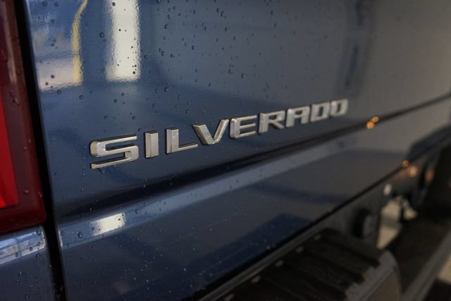 Used 2019 Chevrolet Silverado 1500 Custom Trail Boss w/ Custom Convenience Package AWD/4WD image 12