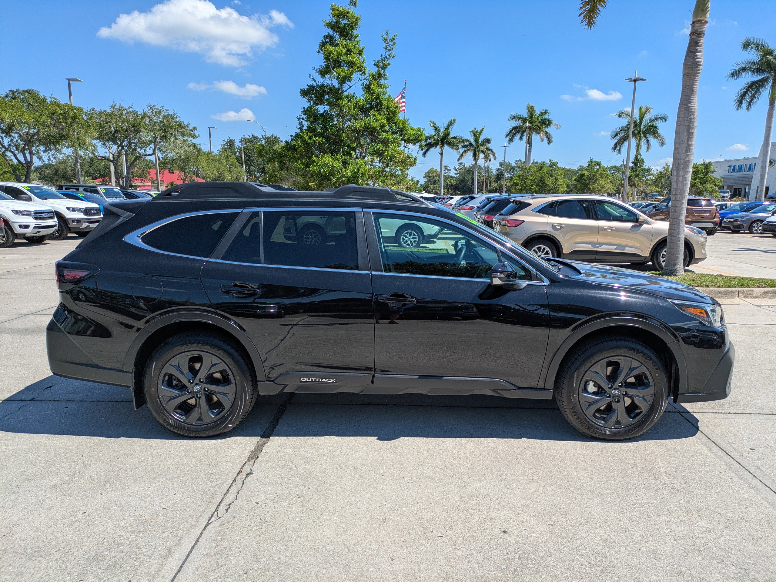 Used 2022 Subaru Outback Onyx Edition XT AWD/4WD image 3