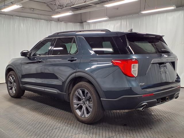 Certified 2022 Ford Explorer XLT w/ Equipment Group 202A AWD/4WD image 2