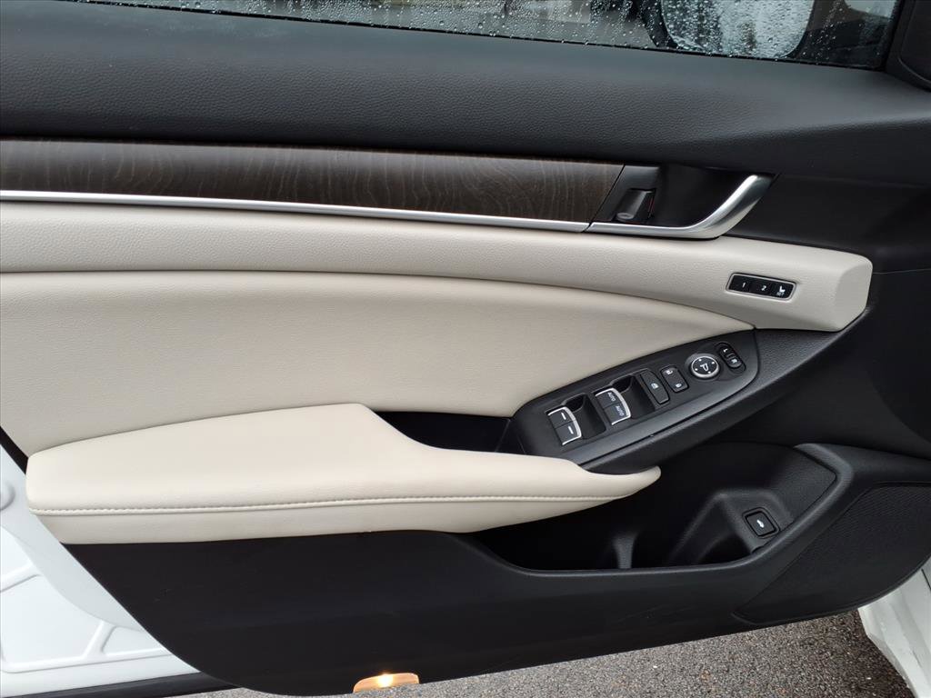 Used 2020 Honda Accord EX-L image 12