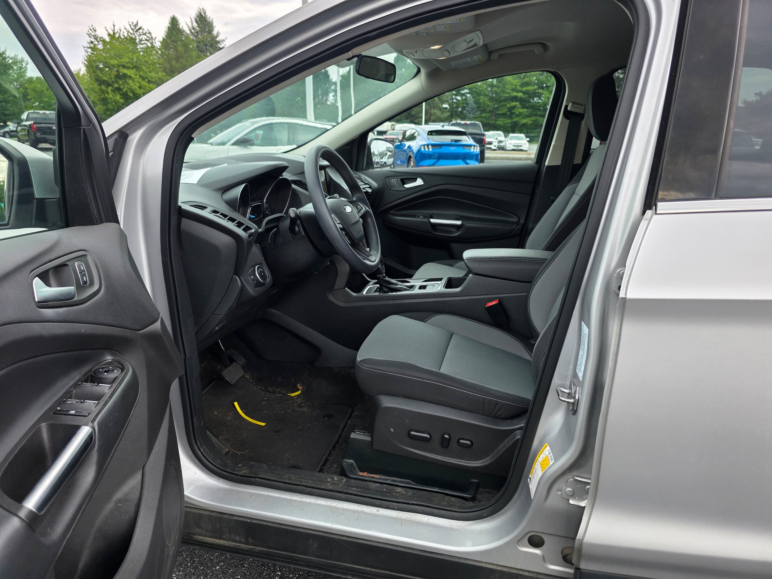 Certified 2019 Ford Escape SE AWD/4WD image 17