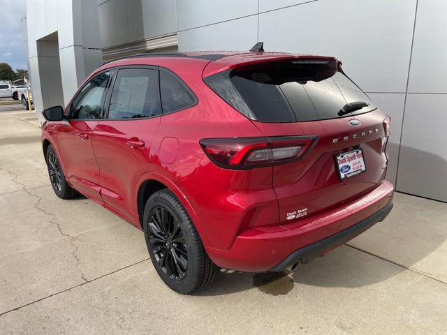 Certified 2023 Ford Escape ST-Line Elite AWD/4WD image 3