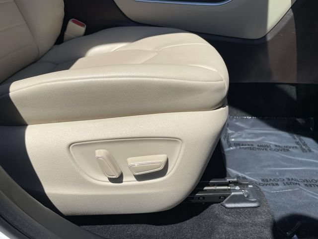 Used 2021 Toyota Highlander XLE FWD image 32