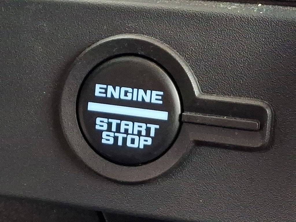 Certified 2025 Ford Bronco Badlands AWD/4WD image 28
