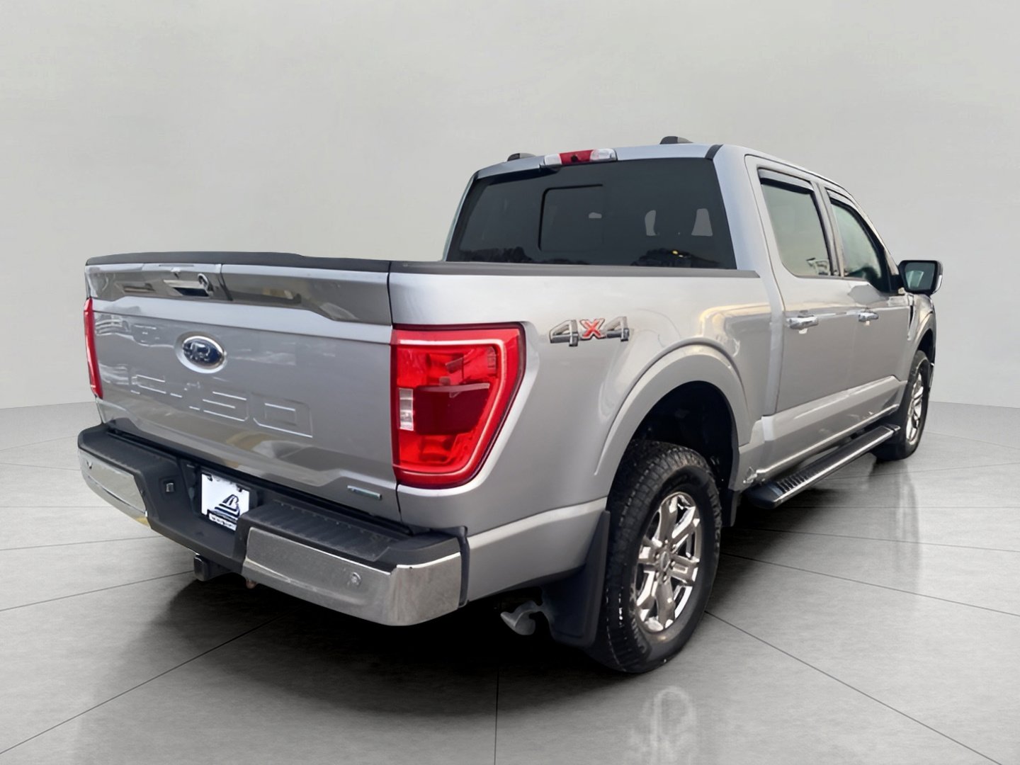 Certified 2021 Ford F150 XLT w/ Equipment Group 302A High image 5