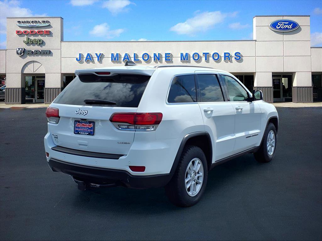 Used 2020 Jeep Grand Cherokee Laredo image 2