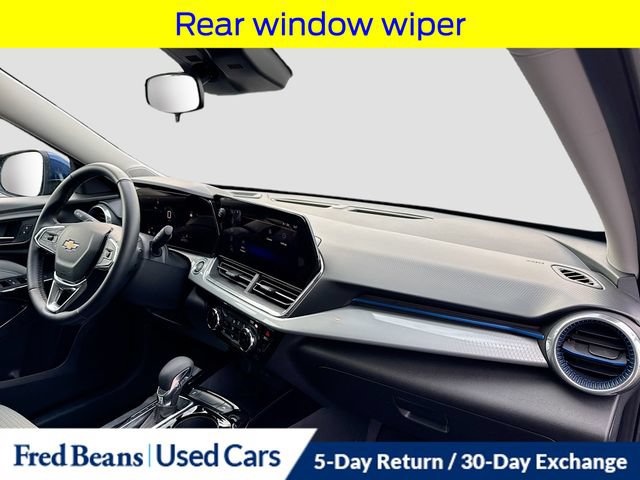 Used 2024 Chevrolet Trax LT w/ Driver Confidence Package FWD image 31
