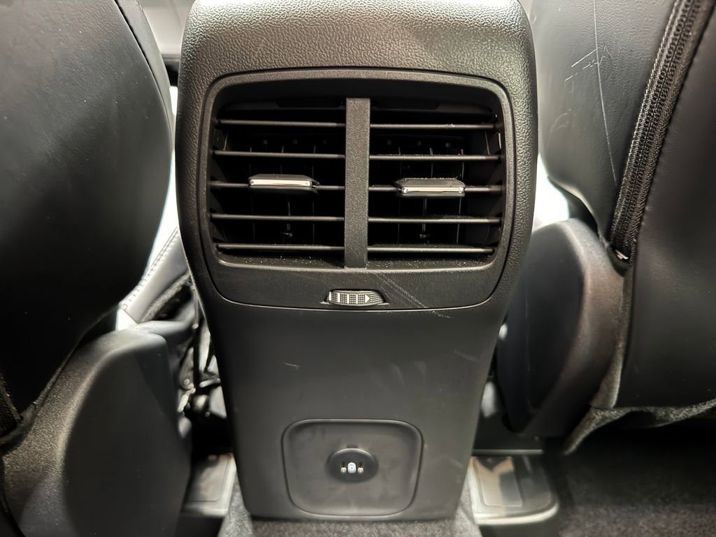 Certified 2025 Ford Escape SE FWD image 27