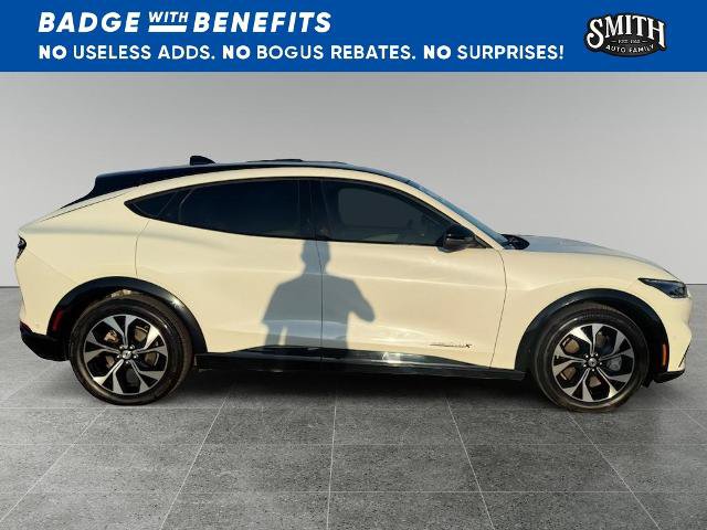 Certified 2022 Ford Mustang Mach-E Premium AWD/4WD image 3