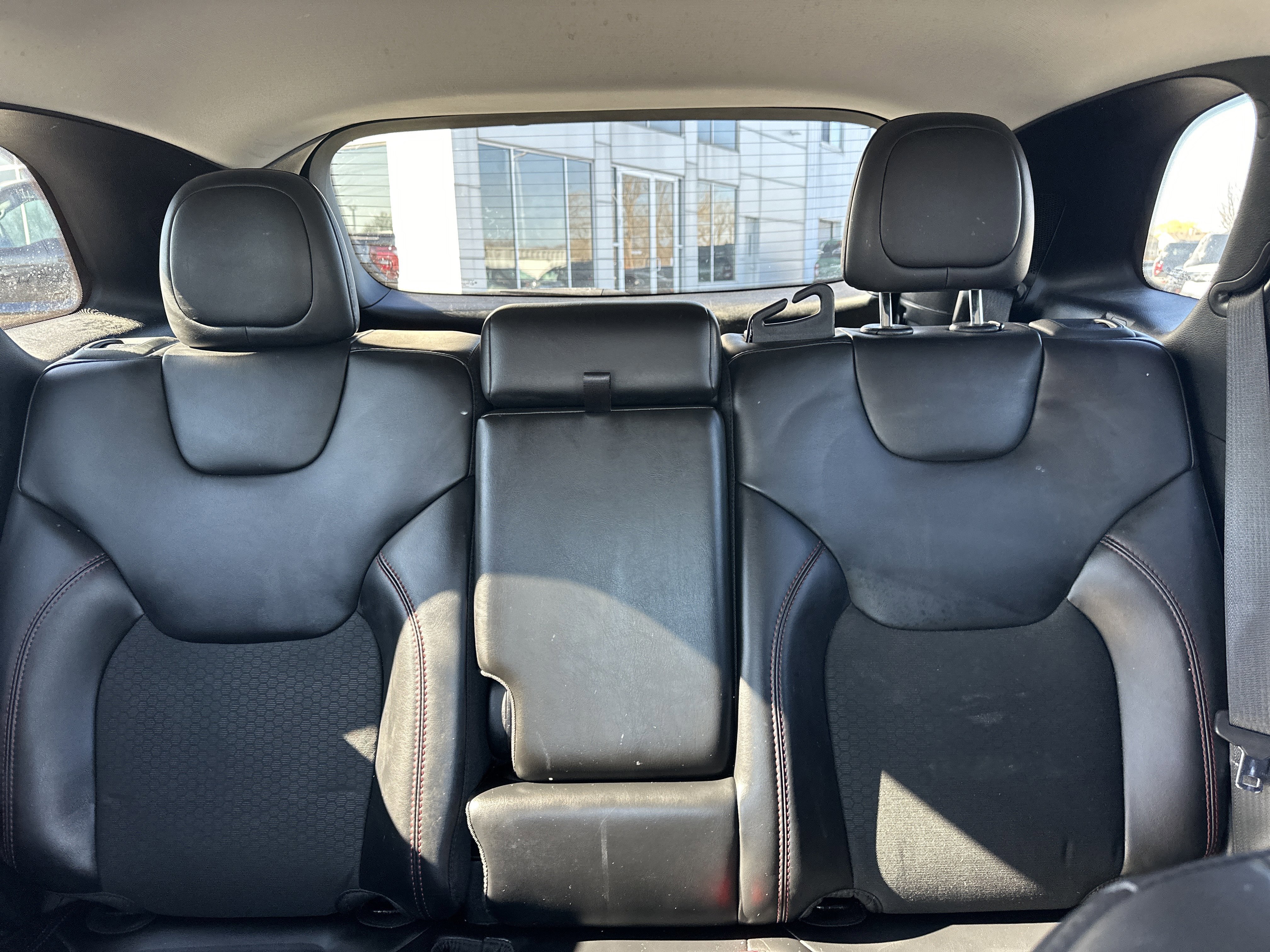 Used 2021 Jeep Cherokee Trailhawk w/ Comfort/Convenience Group image 23