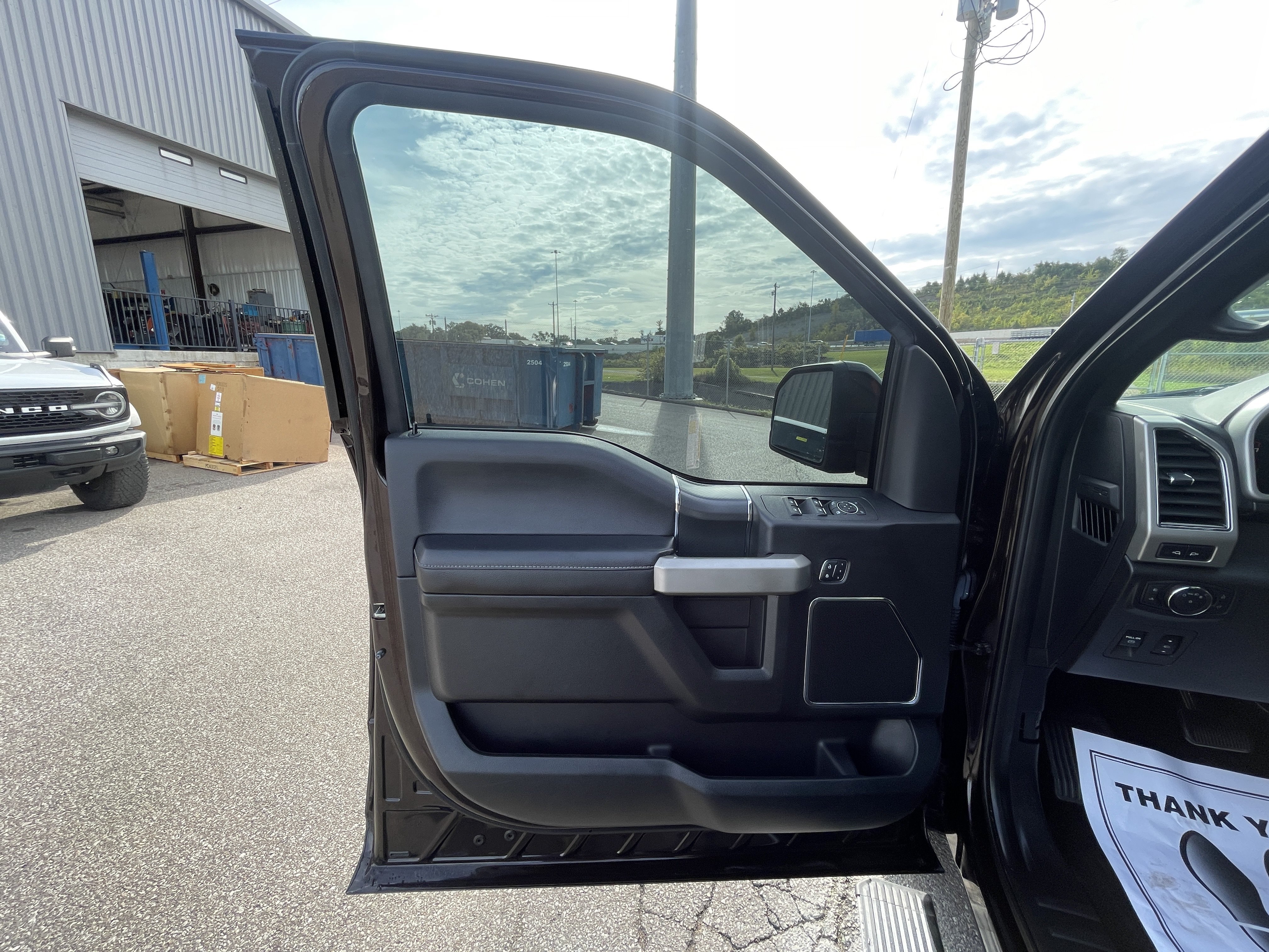 Certified 2018 Ford F150 Lariat w/ Equipment Group 502A Luxury AWD/4WD image 9