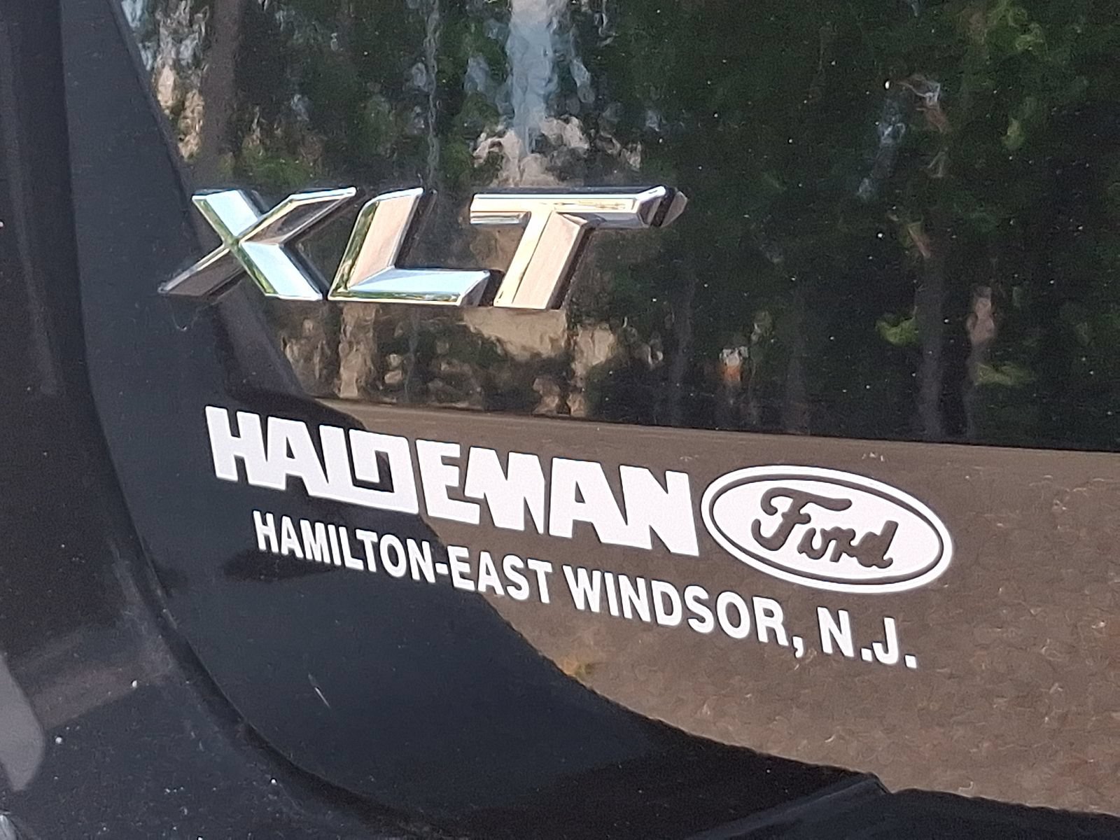 Certified 2020 Ford Explorer XLT w/ Comfort Package AWD/4WD image 29