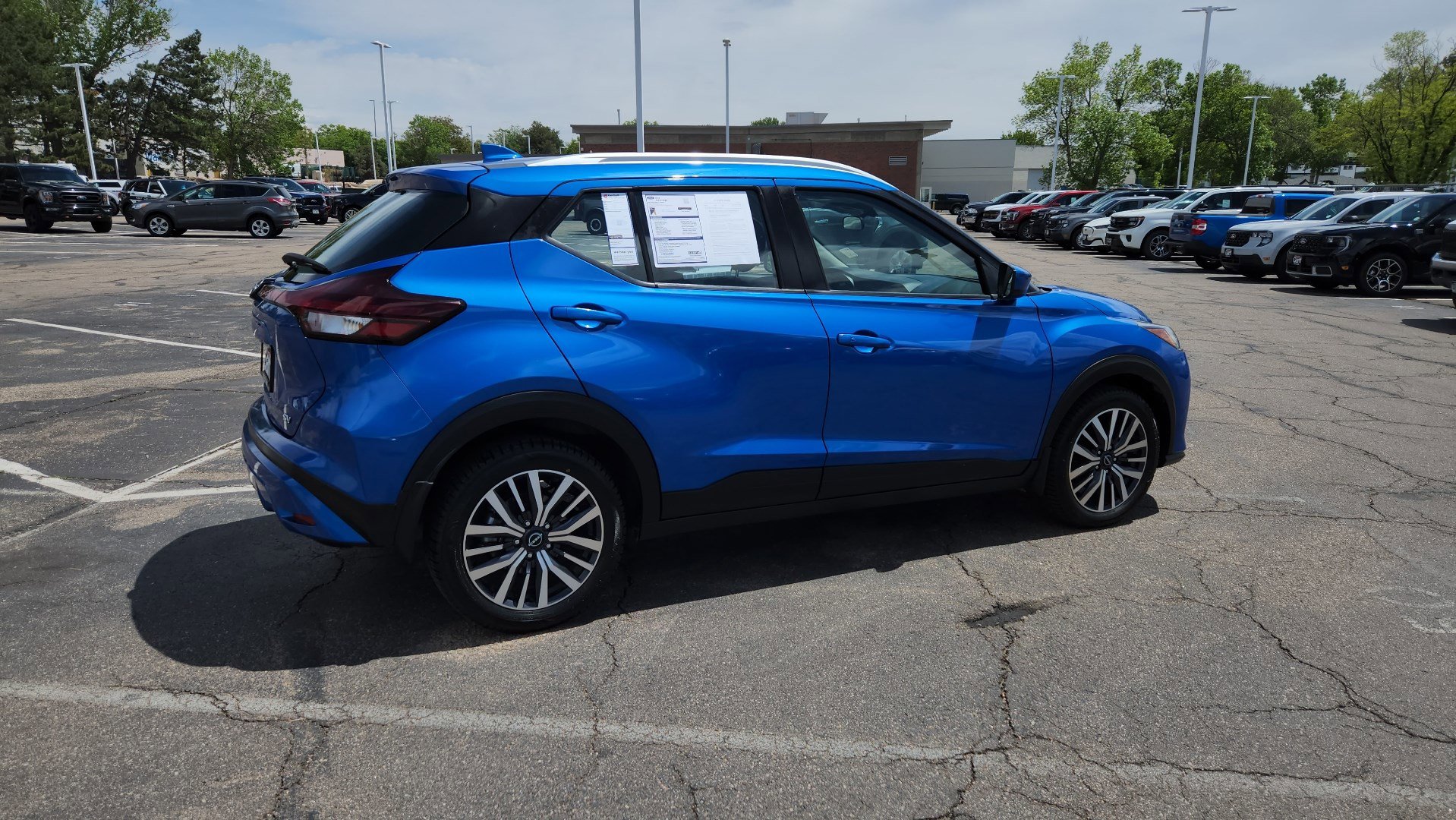 Used 2022 Nissan Kicks SV FWD image 15