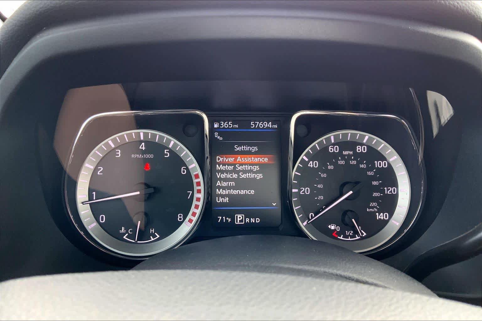 Used 2019 Nissan Titan SV w/ SV Convenience Package RWD image 25