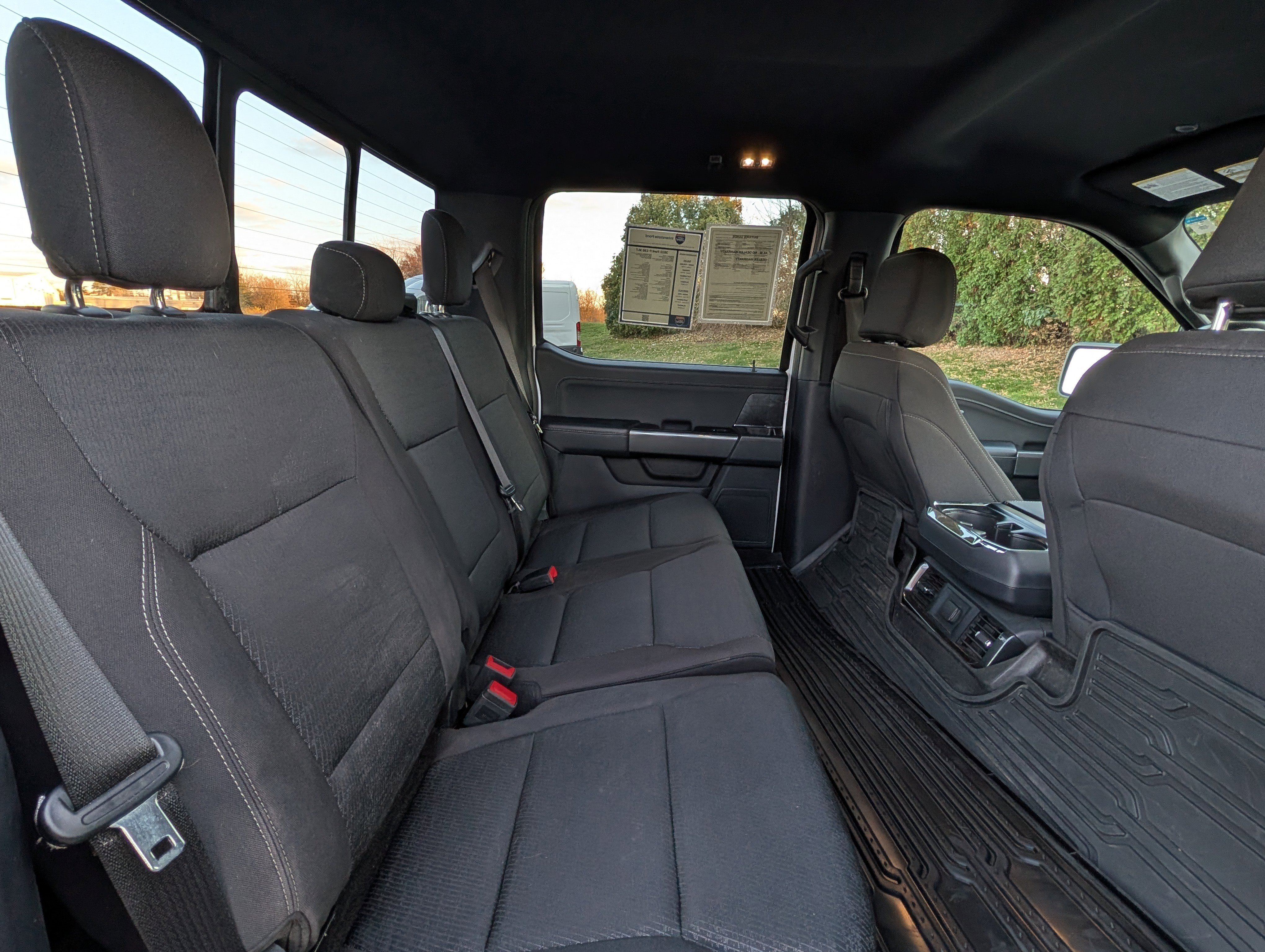 Certified 2022 Ford F150 XLT w/ Equipment Group 302A High image 30