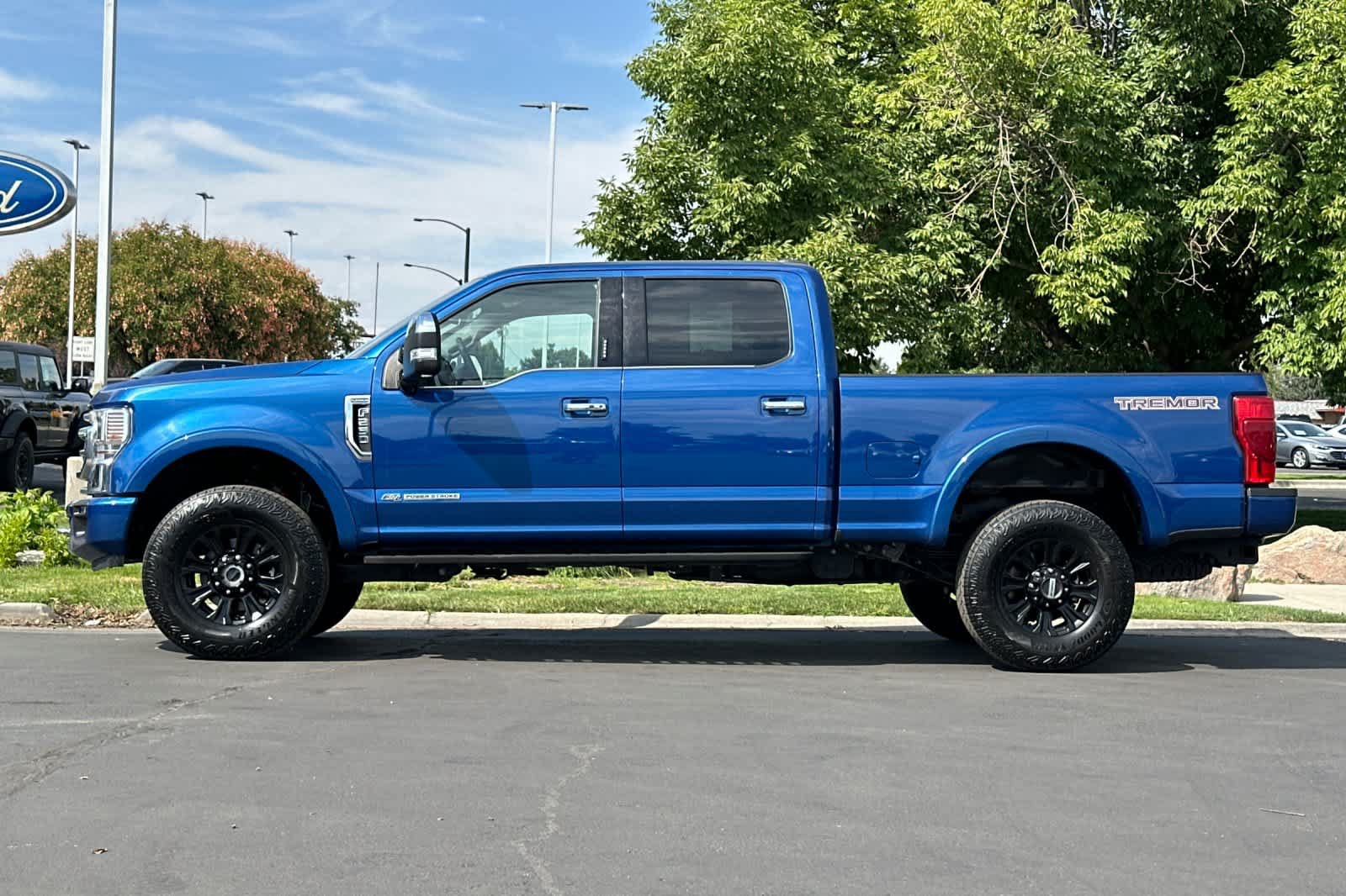 Certified 2022 Ford F250 Platinum w/ Tremor Off-Road Package AWD/4WD image 5