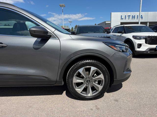 Certified 2025 Ford Escape Platinum AWD/4WD image 5