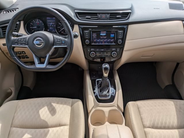 Used 2019 Nissan Rogue SV w/ Premium Package FWD image 15