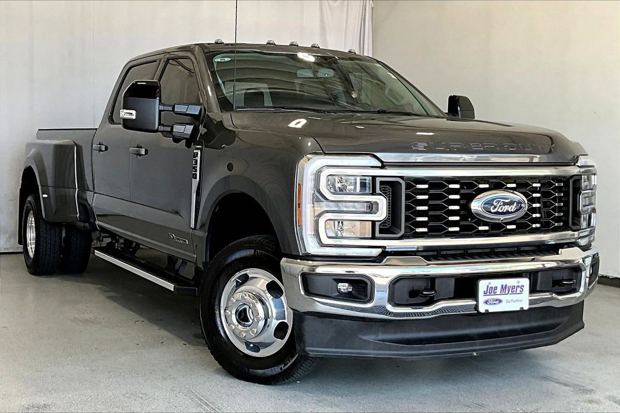 Certified 2025 Ford F350 Lariat AWD/4WD image 6