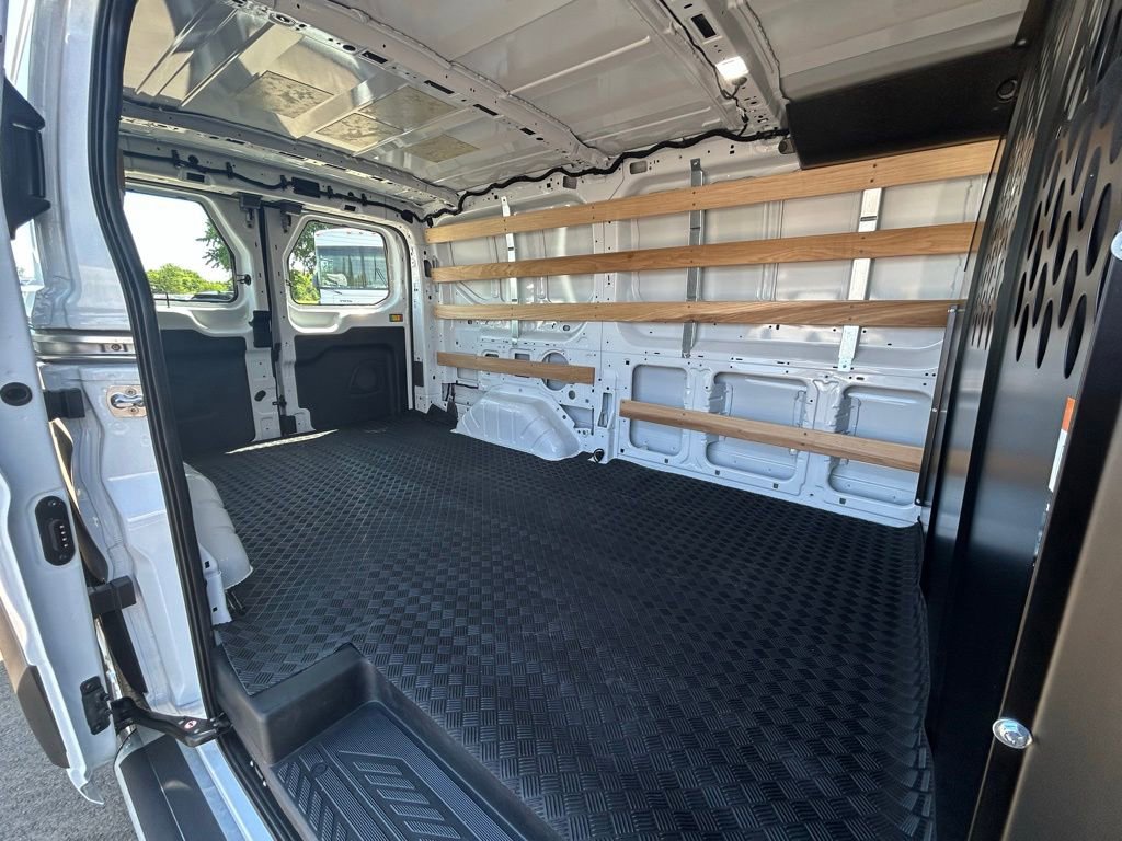 Certified 2025 Ford Transit 250 Low Roof w/ Exterior Upgrade Package RWD image 28