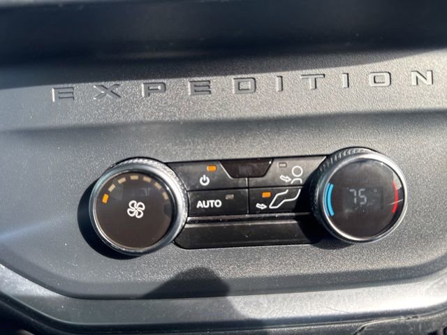 Certified 2025 Ford Expedition Active image 31