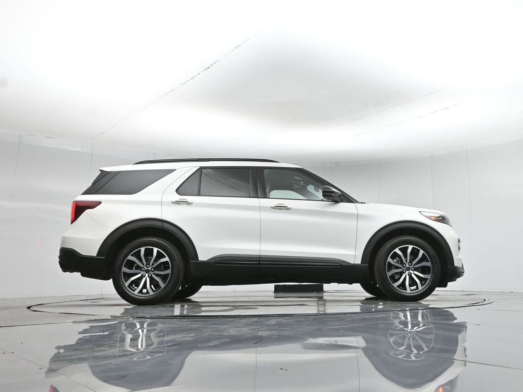 Certified 2020 Ford Explorer ST w/ Premium Technology Package image 9