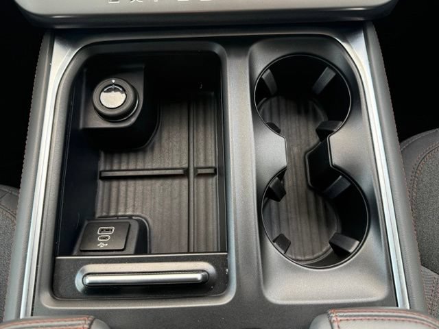 Certified 2025 Ford Expedition Active AWD/4WD image 18