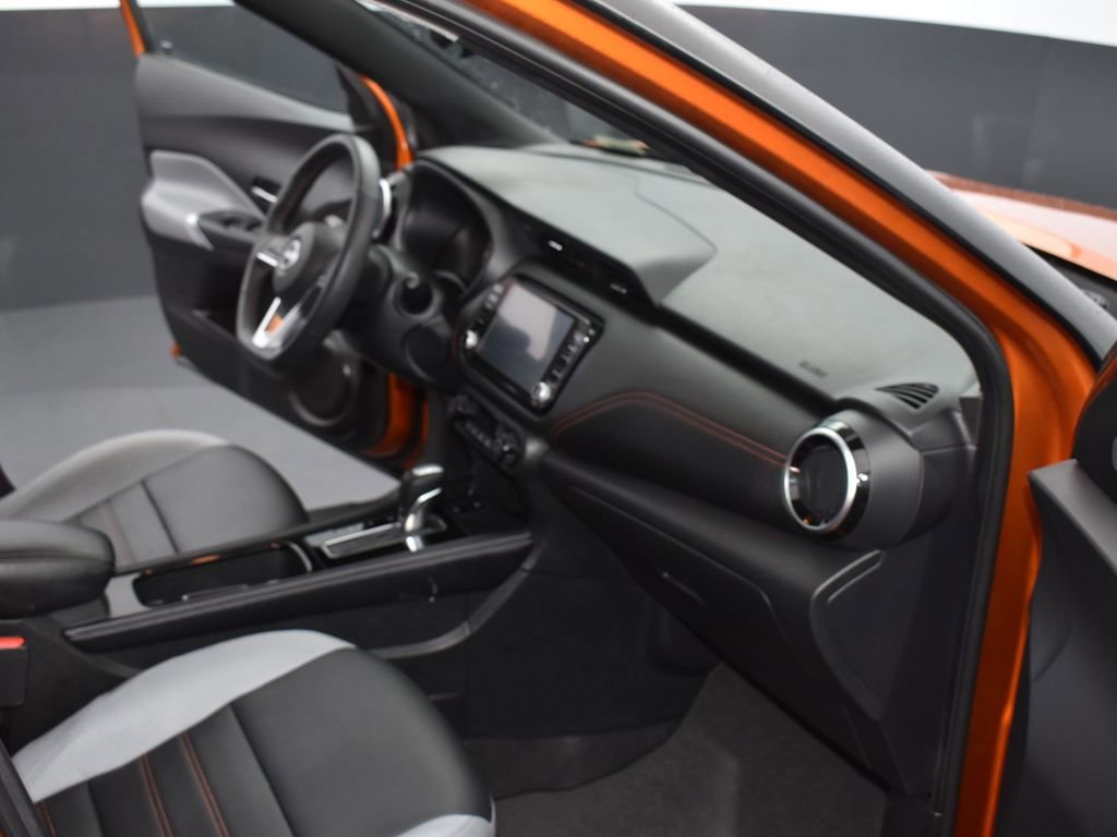 Used 2022 Nissan Kicks SR w/ Premium Package image 18