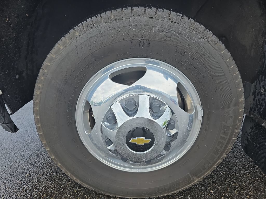 Used 2022 Chevrolet Silverado 3500 High Country AWD/4WD image 14