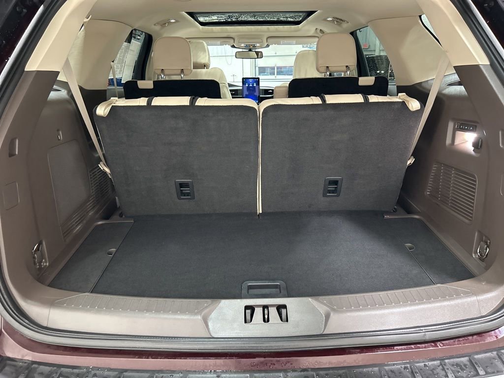 Certified 2023 Ford Explorer Platinum w/ Premium Technology Package image 35