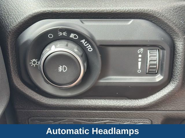 Used 2024 Jeep Wrangler Unlimited Sport AWD/4WD image 19