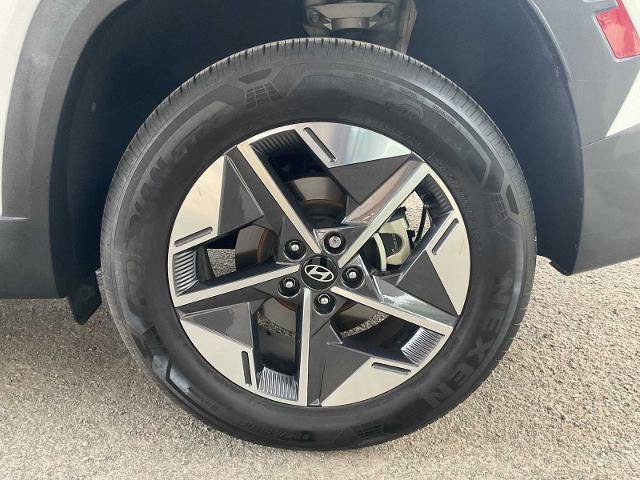 Used 2025 Hyundai Tucson SEL AWD/4WD image 12