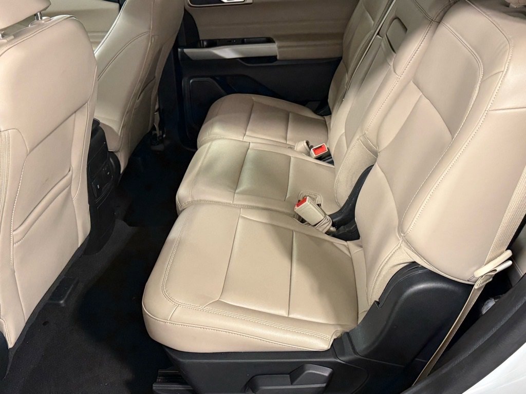 Certified 2024 Ford Explorer XLT w/ Equipment Group 202A image 13