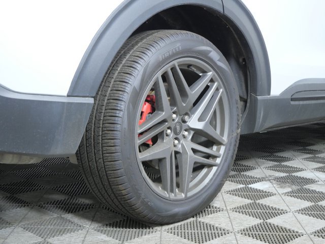 Certified 2026 Ford Explorer ST AWD/4WD image 10