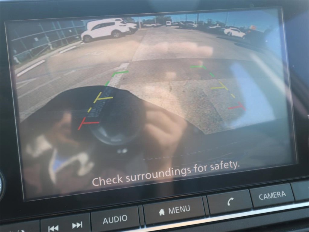 Used 2025 Nissan Altima 2.5 SV image 9