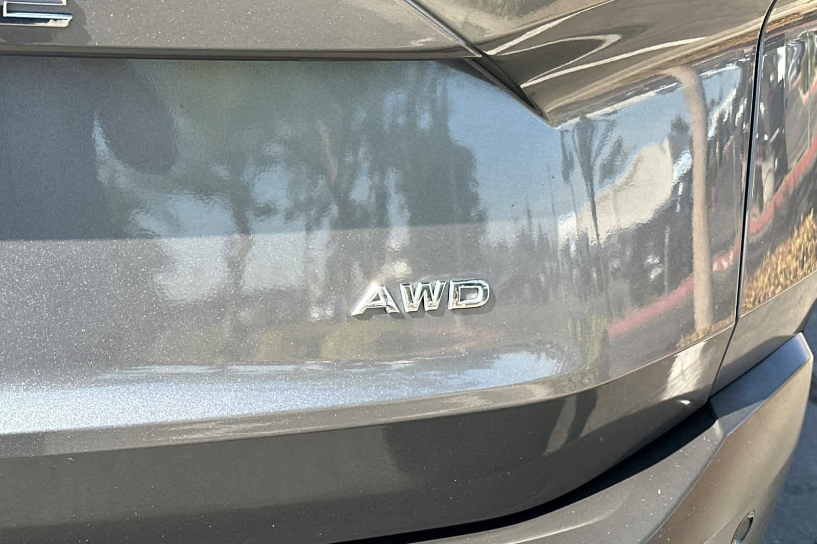 Used 2023 Nissan Rogue S AWD/4WD image 28