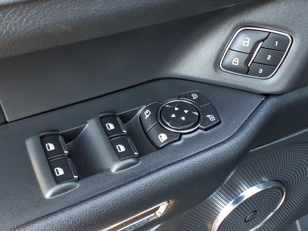 Certified 2022 Ford Expedition Limited image 11