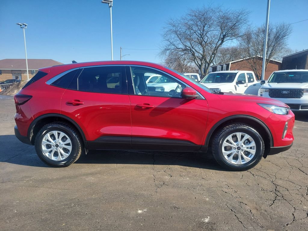 Certified 2023 Ford Escape Active w/ Tech Pack #2 image 3