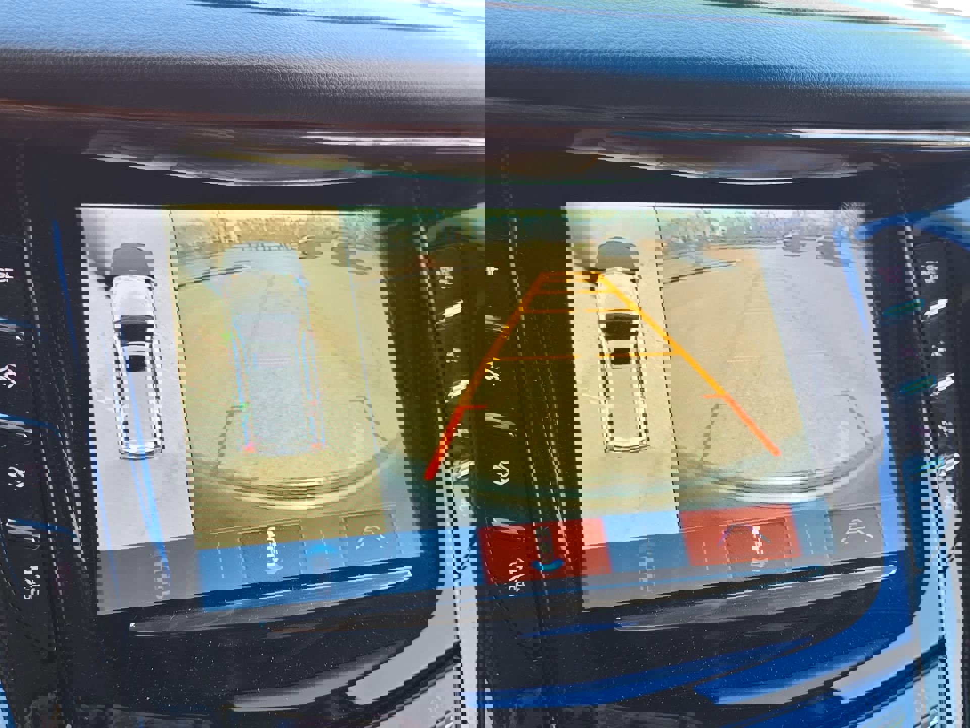 Used 2017 Cadillac Escalade Luxury image 17