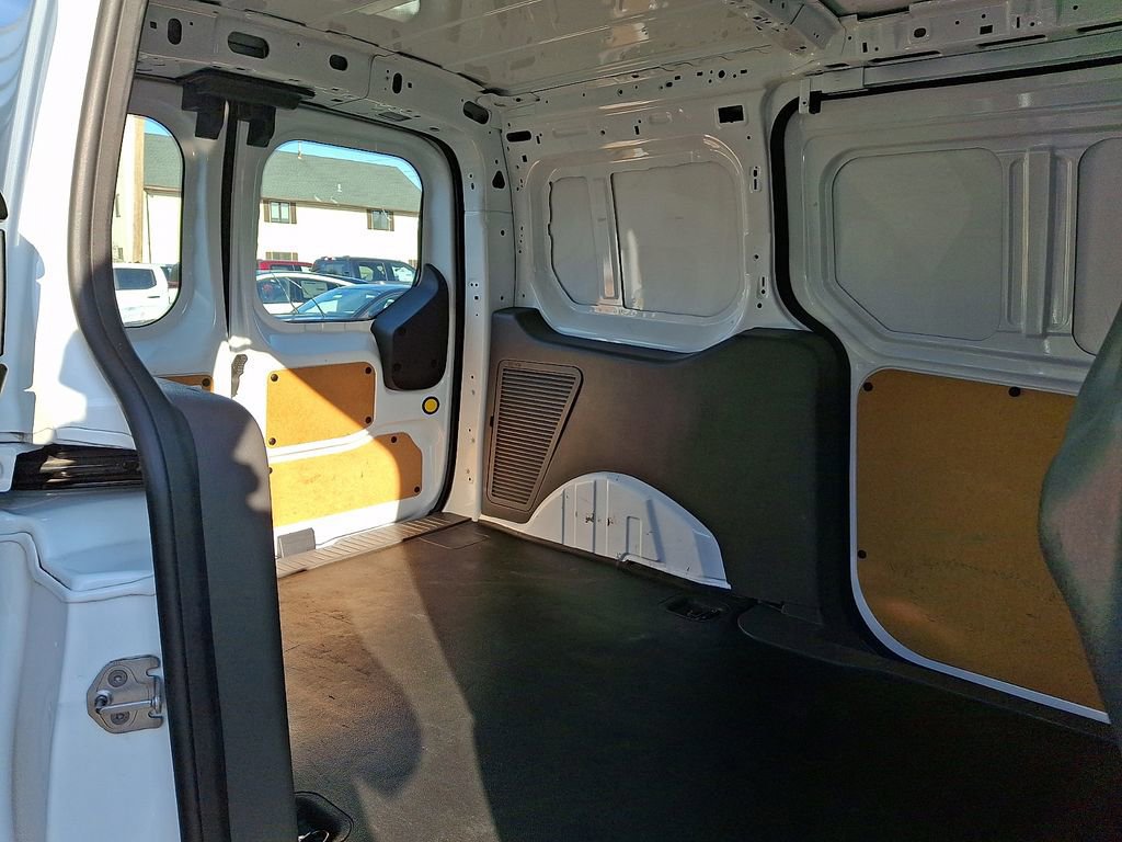 Certified 2022 Ford Transit Connect XL image 12