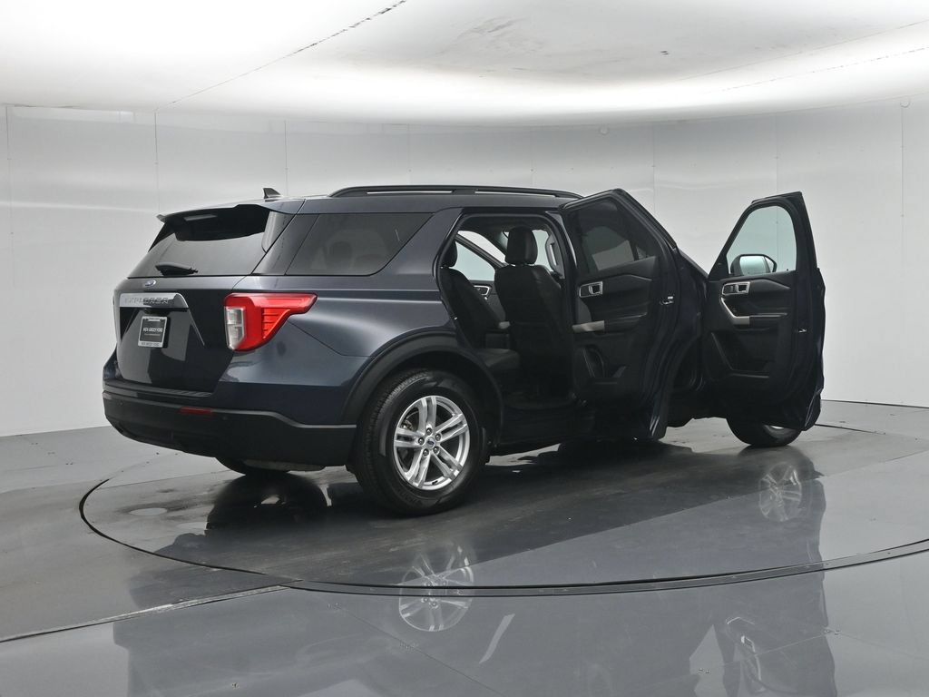 Certified 2023 Ford Explorer XLT RWD image 31
