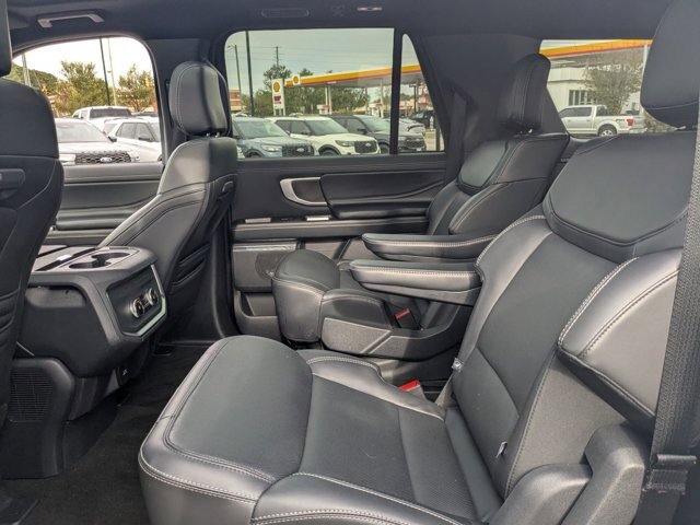 Certified 2025 Ford Expedition Max Platinum w/ Stealth Appearance Package AWD/4WD image 29