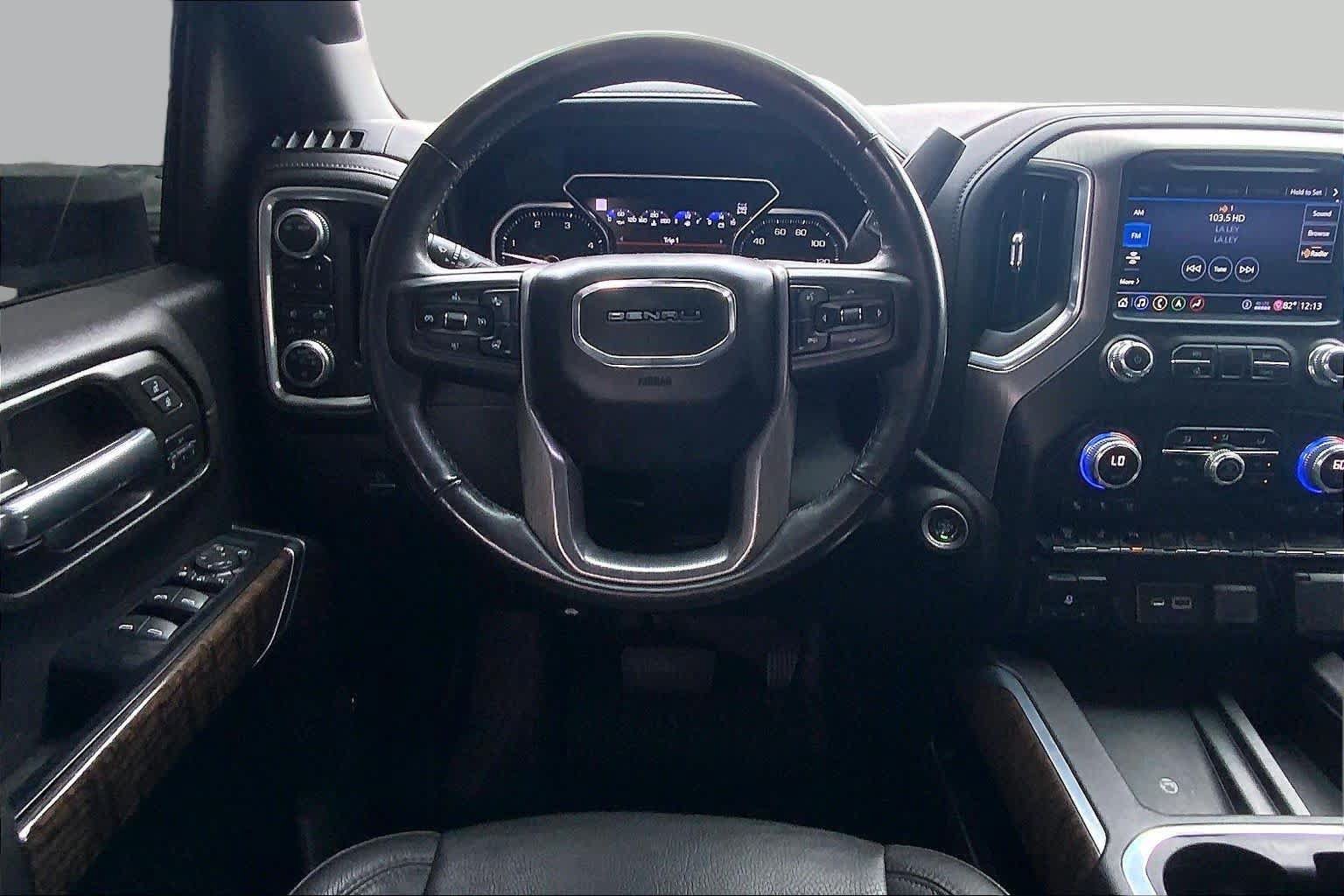Used 2020 GMC Sierra 2500 Denali w/ Denali Ultimate Package AWD/4WD image 6