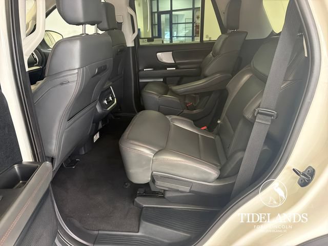Certified 2025 Ford Expedition Active RWD image 30