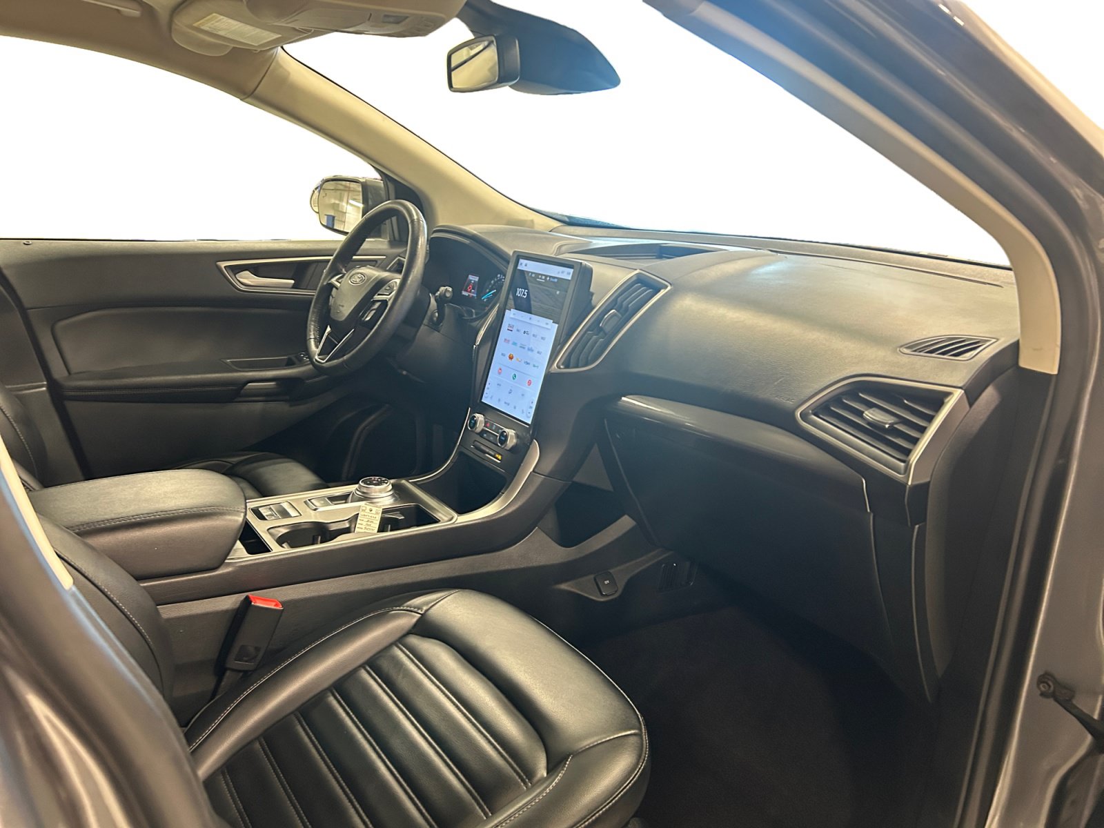 Certified 2024 Ford Edge SEL AWD/4WD image 23