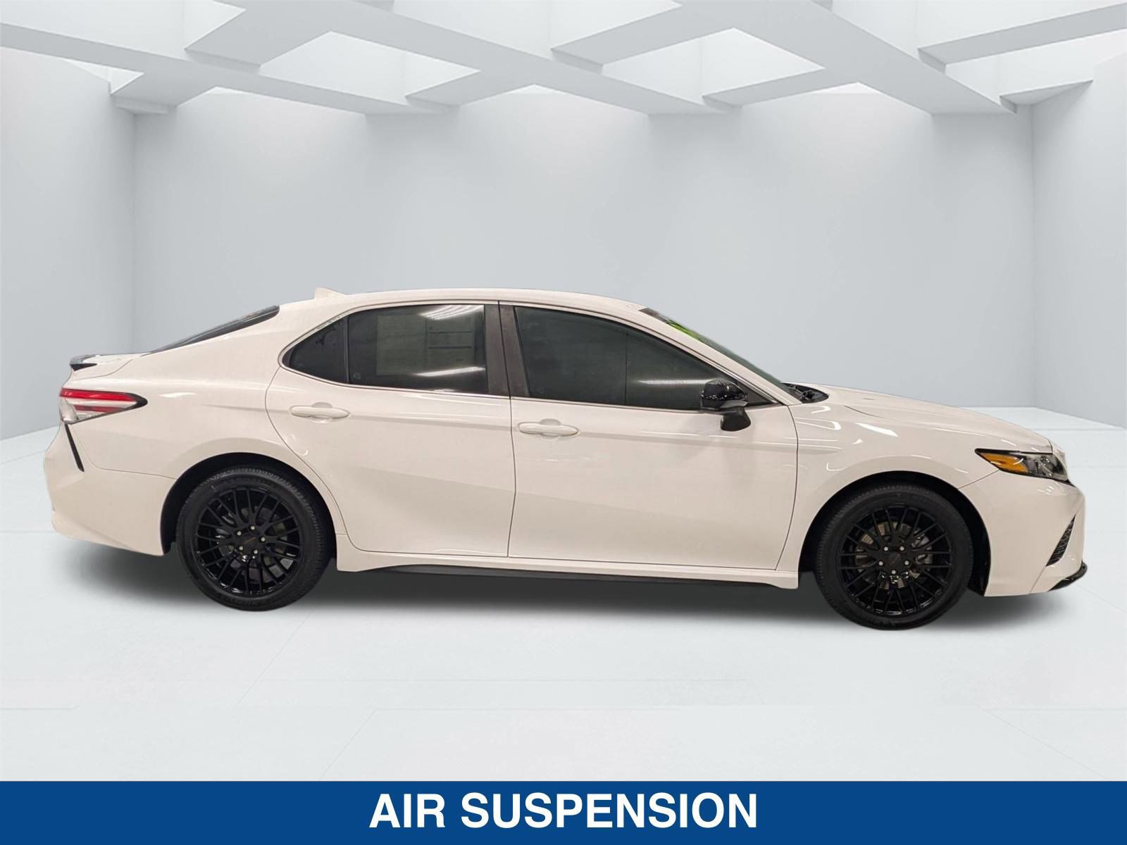 Used 2020 Toyota Camry SE image 5