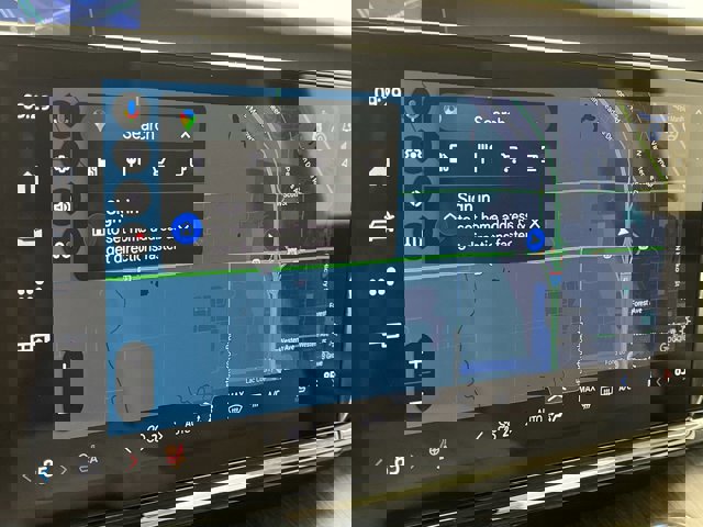 Certified 2025 Ford Expedition Platinum w/ Platinum Ultimate Package image 5