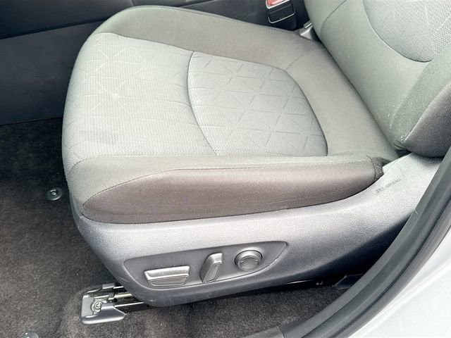 Used 2025 Toyota RAV4 XLE image 24